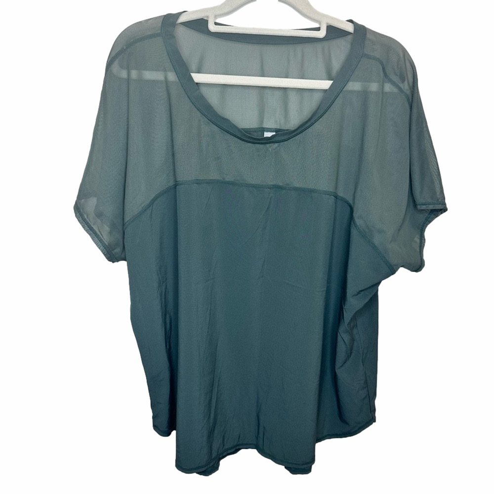Zella Performance Gray T-Shirt Size Large